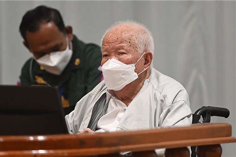 Au Cambodge, bilan mitigé pour le tribunal chargé de juger les .